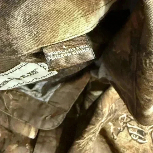 Bit & Bridle Men’s XL Long Sleeve Button Down Black Whitetail Deer Hunter Shirt - Picture 8 of 12